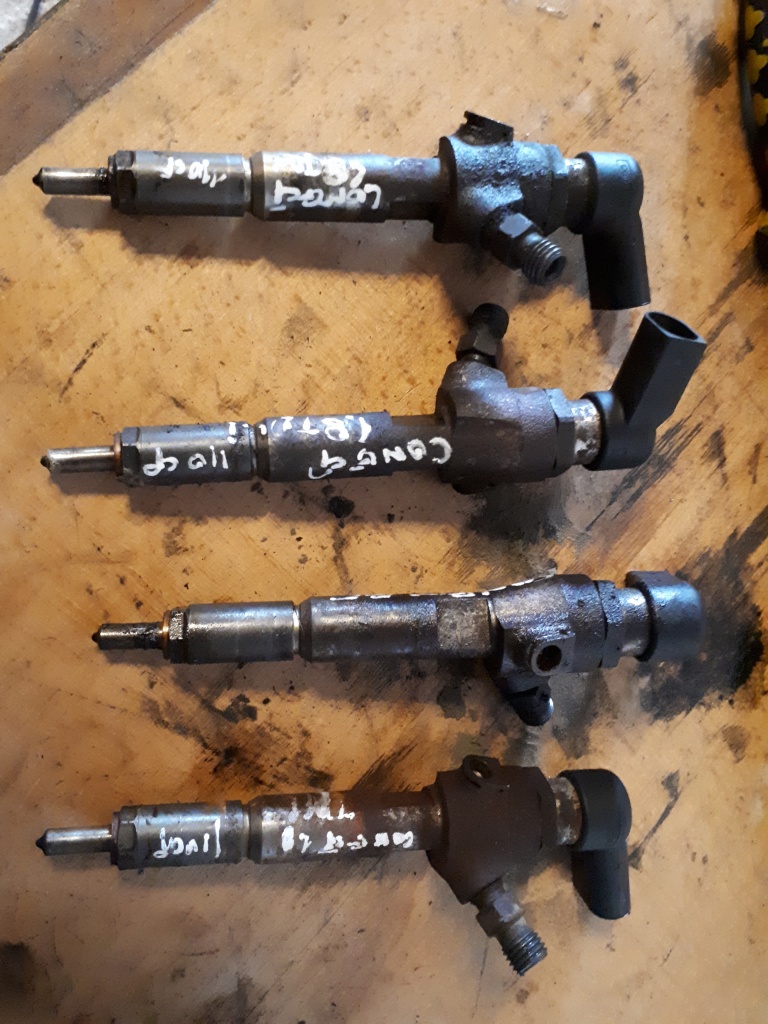 Injector transit c onnect 1.8 tdci 2011 4m5q-9f593-ad