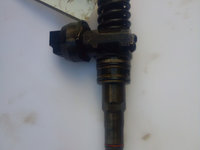 INJECTOR Volkswagen golf 2006 bst 038130073AS