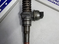 Injector VOLKSWAGEN GOLF V 1K 1.9 TDI 105 CP CS 2003-2010