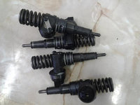 Injector Volkswagen Golf V 2008 2.0 TDI Diesel Cod motor BMM 140CP