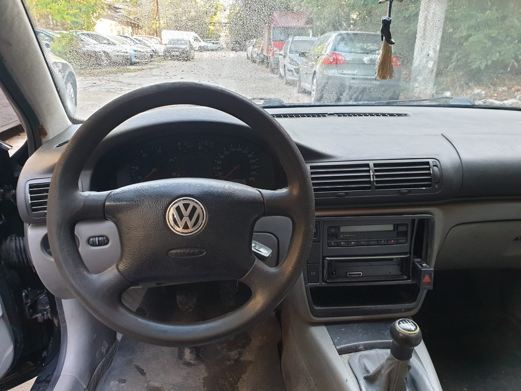 Injector Volkswagen Passat B5 2004 Berlina 1.9 TDI - imagine 6