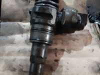 Injector Volkswagen Passat B6 ,cod: 0414720215