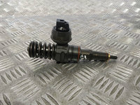 Injector Volkswagen Passat Variant 1.9 TDI Diesel 2002 Cod motor AVB 101CP/74KW