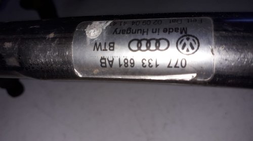 Injector Volkswagen Touareg Audi Q7 4.2 077 133 681 ab