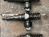 Injector VW Caddy 1.9 TDI BLS 038130073AG