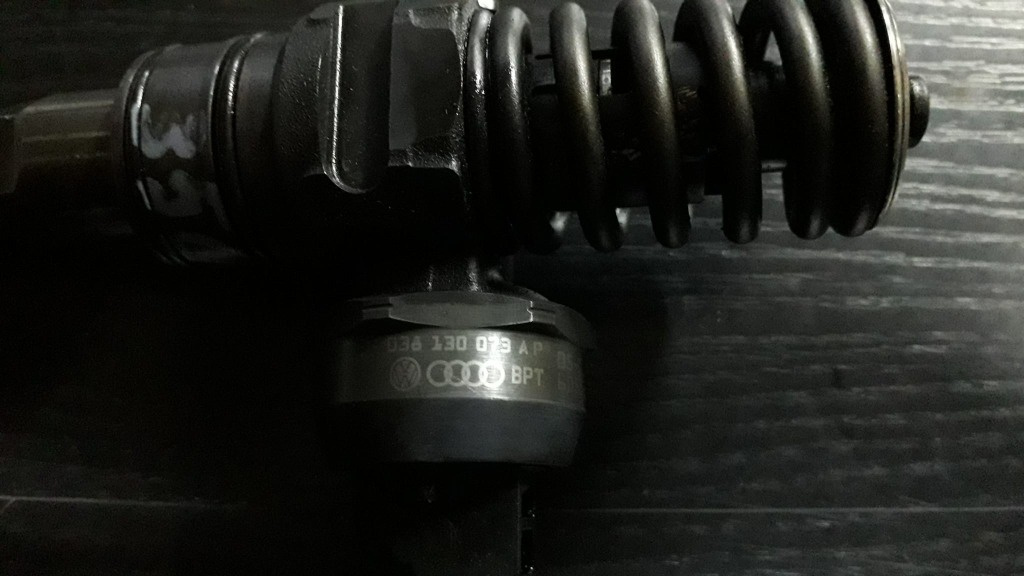 Injector VW Caddy 2.0SDI 038130073AP 041