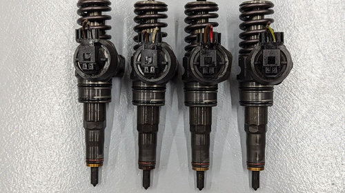 Injector VW Caddy III Break (2CA) 1.9 TDI 4motion 105 CP cod: 038130073BN