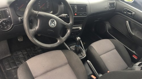 Injector VW Golf 4 2002 VARIANT 1.9TDI