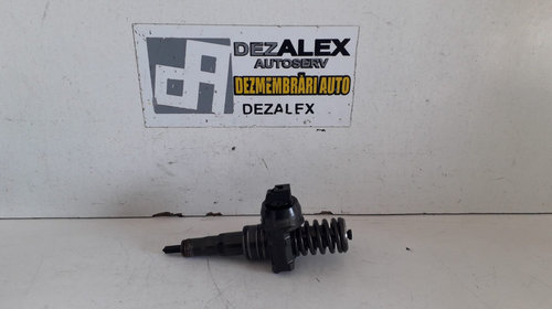 Injector VW Golf 5 Skoda Octavia 2 VW Passat B6 1.9 BXE cod-038130073AG