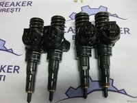 Injector VW GOLF V 1K1 2.0 TDI 10.2003 ... 11.2008 1968 Motor Diesel