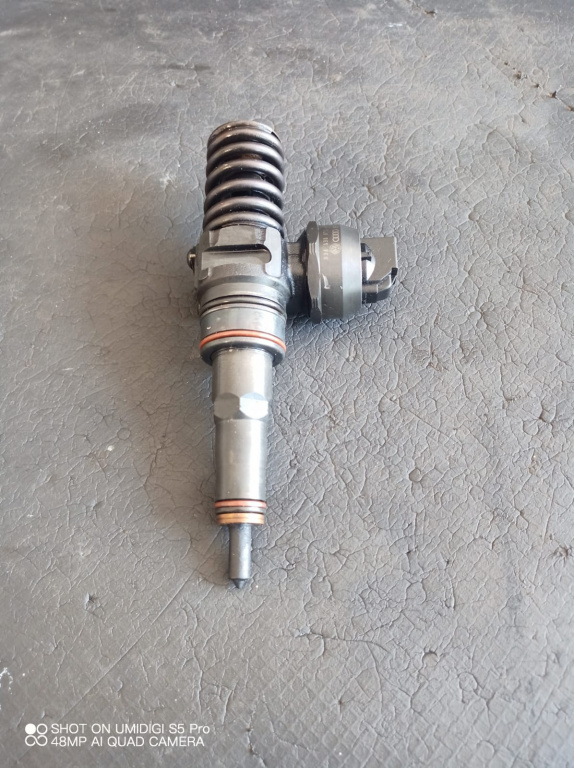 Injector , VW Passat B5 1.9 TDI , 2002 COD – 038130073AJ