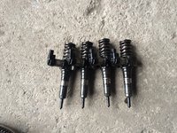 Injector VW Passat B6 2.0 TDI-03G130073S