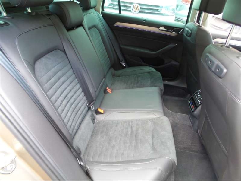 Injector VW Passat B8 2015 variant / com