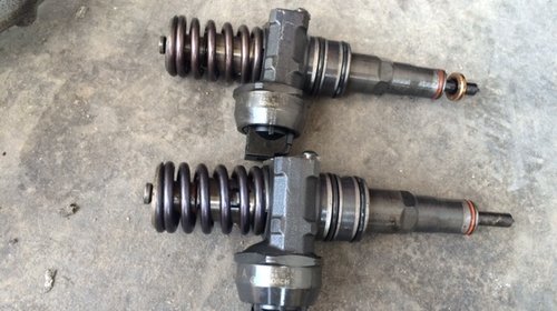 Injector Vw T5 1.9 tdi 105CP cod038130073ag