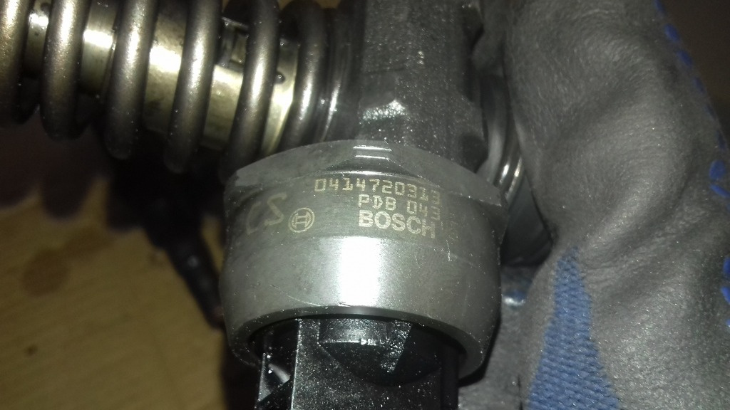 Injector VW T5, 2009, 1.9 TDI, Cod motor