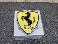 Insignia Ferrari Roma
