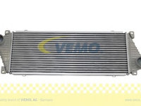 Intercooler, compresor MERCEDES SPRINTER 2-t bus (901, 902) (1995 - 2006) VEMO V30-60-1247 piesa NOUA