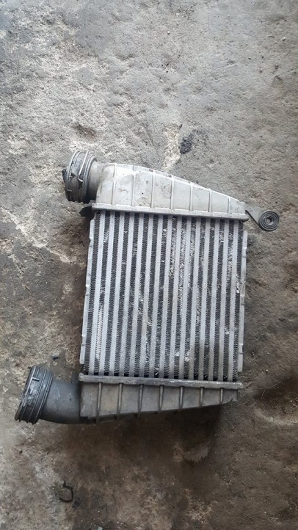 Intercooler dreapta vw phaeton 3.0 tdi cod 3d0145804