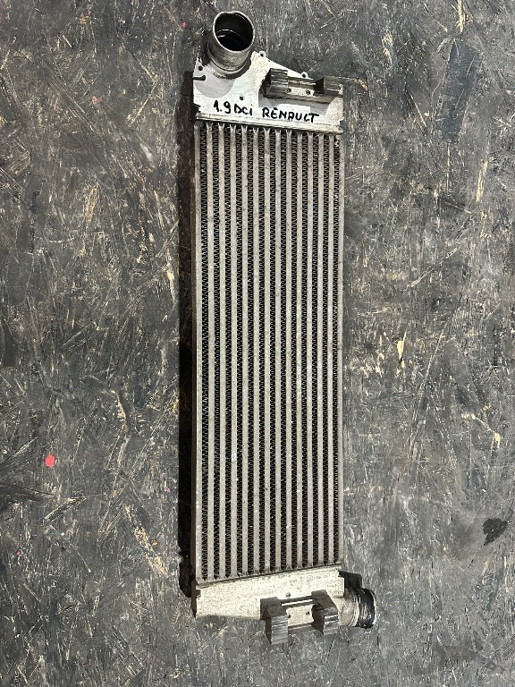 Intercooler Renault 1.9 DCI F9Q Megane 2 Scenic 2 Laguna 2 Kangoo Espace - Cod 8200369581 - imagine 1