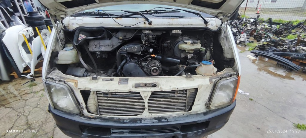 Intercooler Vw LT 35 2.5 TDI cod motor AVR / ANJ transmisie manuala 5+1, punte simpla,an 2004