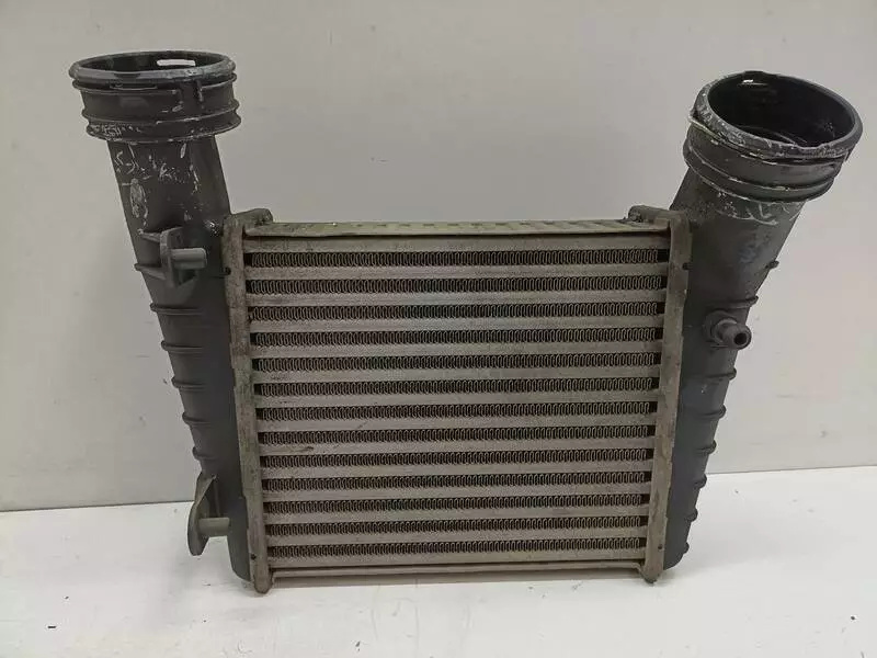 Intercooler VW Passat B5.5 Variant 2000/02-2000/11 3B5 1.9 TDI 74KW 101CP Cod 3B0145805D