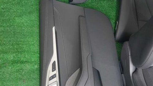 Interior BMW Seria 8 G14 G15 Impecabil