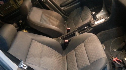 Interior complet Audi A6 C5 2003 scaune fata si tapiterie plafon-usi