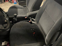 Interior complet cu scaun electric si cotiera Ford Focus 1 85kW 115CP 1.8 TDCI Euro 3 Gri 2003