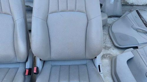 Interior Complet Piele Alba/ Gri Mercedes C Class W203