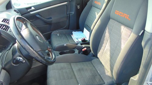 Interior cu incalzire pentru VW GOLF 5
