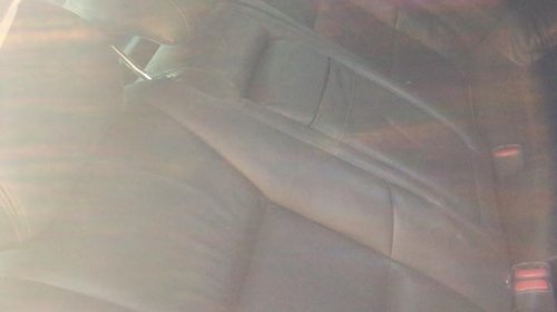 Interior din piele volvo s60 an de fabricatie 2005 impecabil