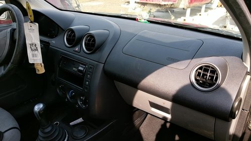 Interior Ford Fiesta 1.4 TDCI din 203