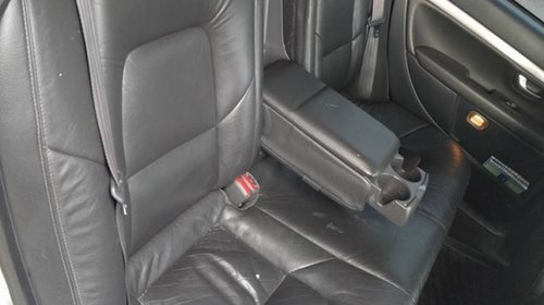 Interior IMPECABIL din piele pentru VOLVO S80 2004