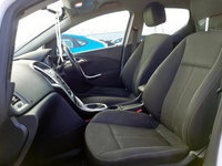Interior Opel Astra J 2011 2.0 DIESEL Cod motor A20DTh 165CP/121KW
