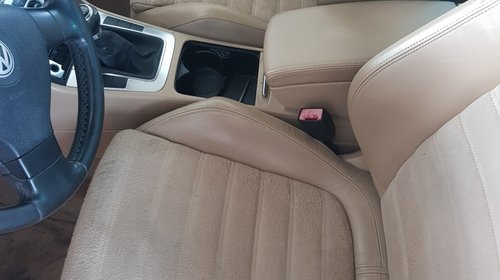 Interior piele bej Passat b6 in stare foarte buna