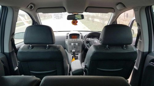 Interior piele impecabil zafira b