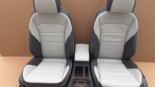 Interior piele VW Arteon din 2017 - scaune pi