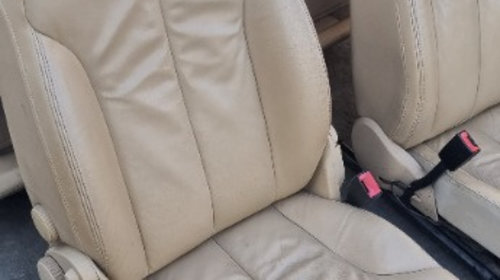 Interior Piele VW Passat B6 break bancheta rabatabila in stare buna
