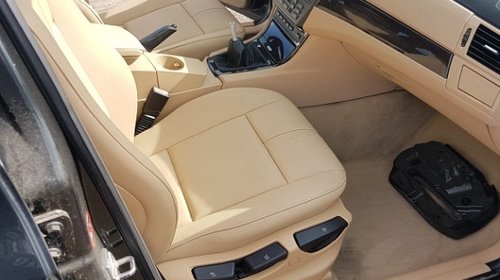 Interior,scaune piele crem cu incalzire bmw x3,e83,an 2007,stare perfecta