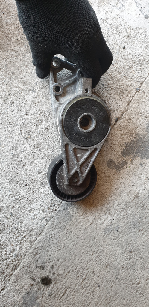 Intinzator curea accesorii 1.8T 150cp 20