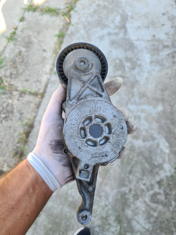 Intinzator Transmisie VAG Cod 03g903315c