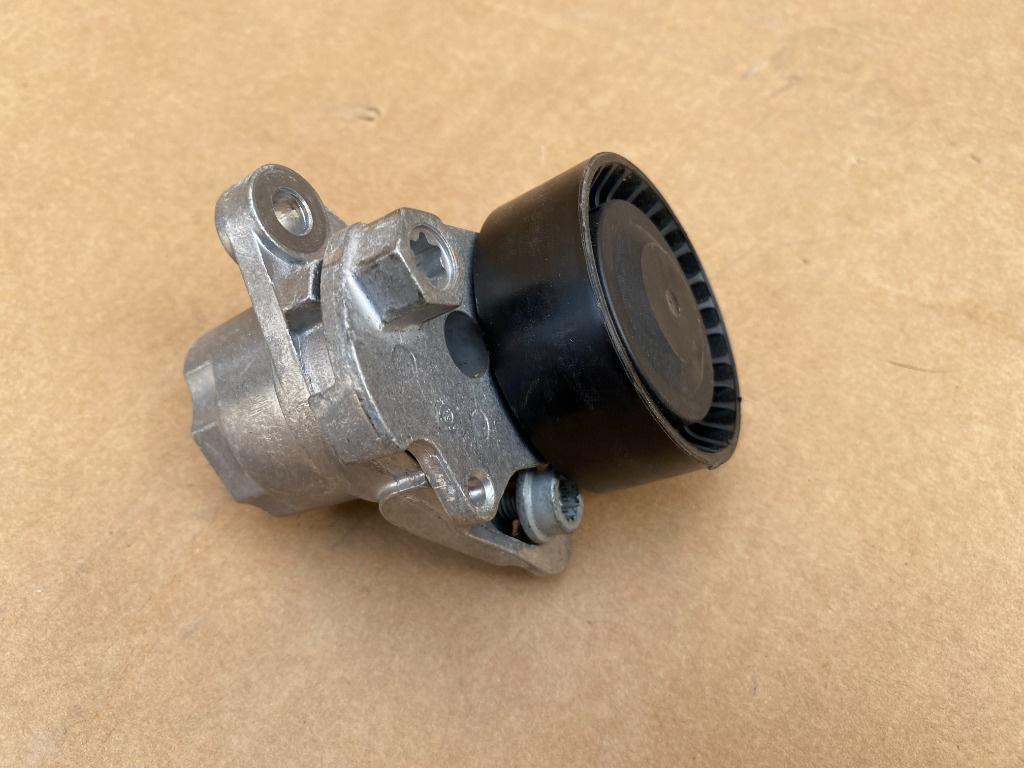 Intinzator VW Passat B8 2020 1.5 tsi 04E