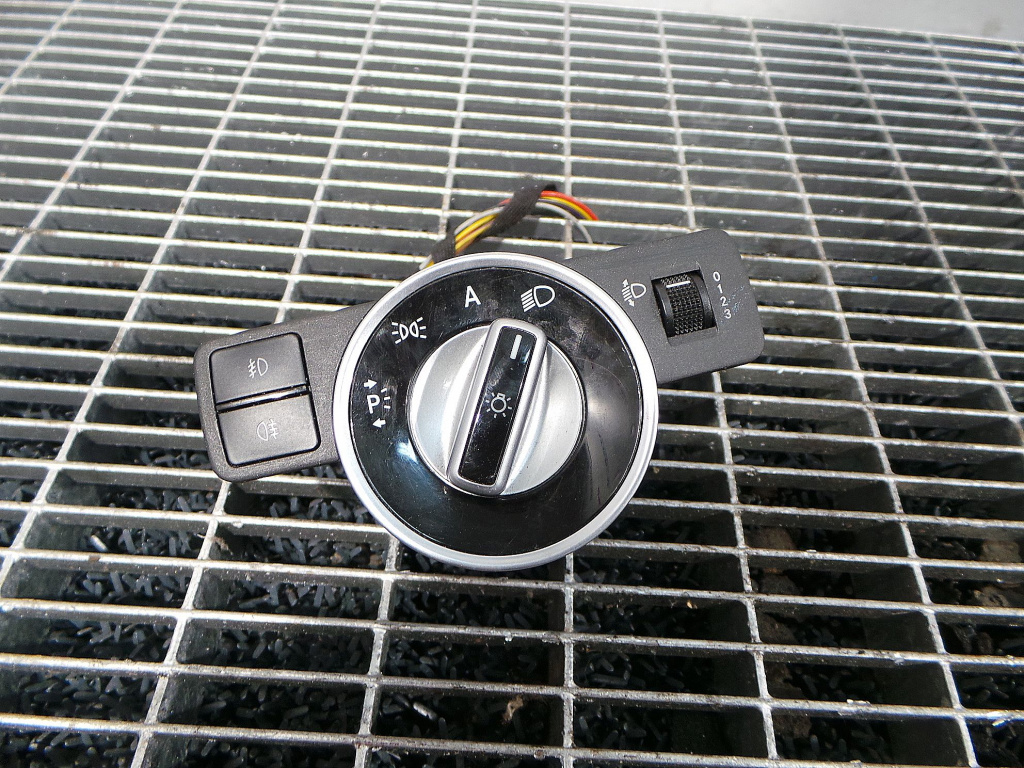 INTRERUPATOR LUMINI MERCEDES E-CLASS E-CLASS 2.2 CDI - (2009 2013)