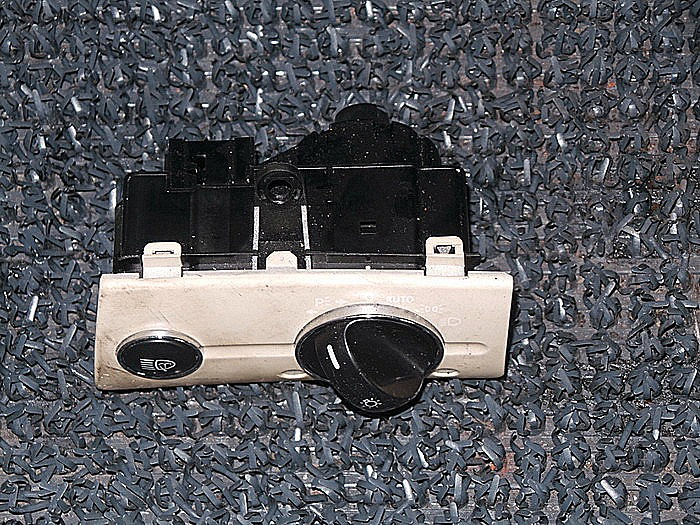INTRERUPATOR LUMINI MERCEDES E-CLASS E-CLASS - - (2002 2006)