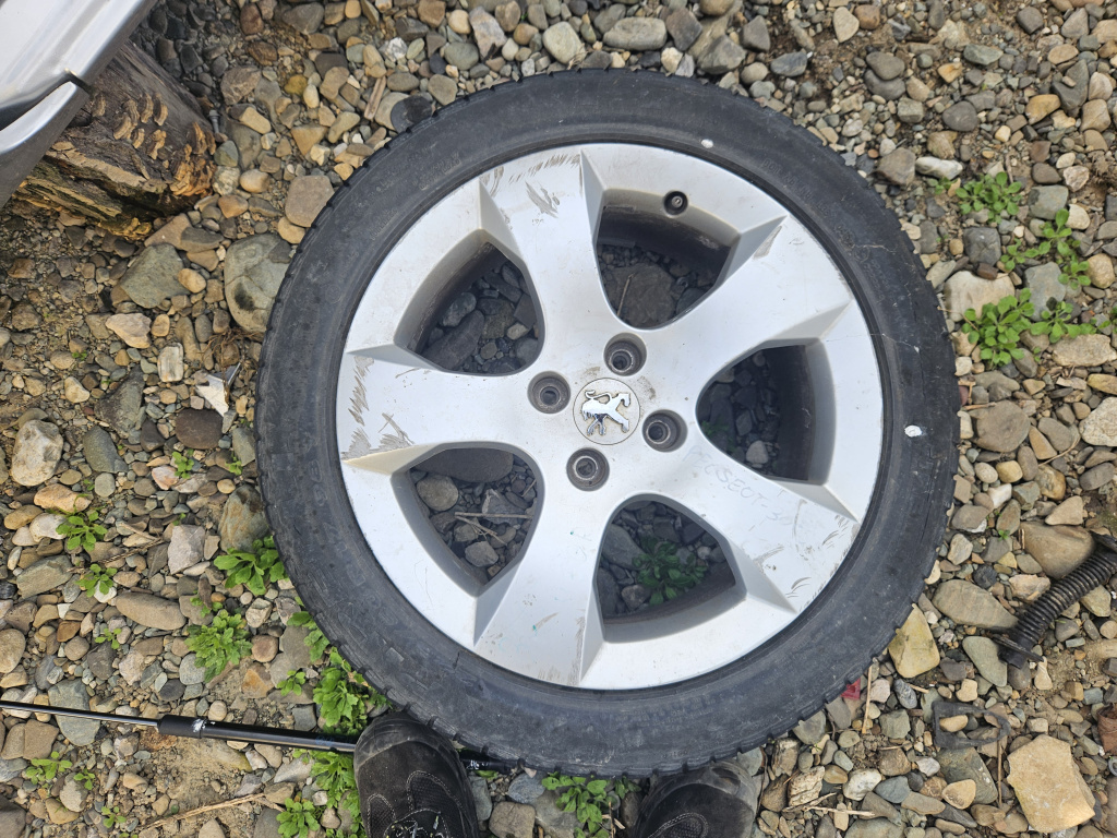 専用1 HIFLY 225/50R17 プジョー 純正 3008 ノーマル Jante peugeot 3008 225 50 r17 noi si sh de vanzare - TU alegi prețul!