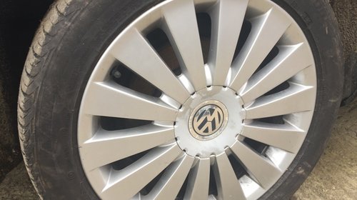 Janta aliaj originala pe R17 VW Passat B6 din 2009 5x112