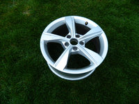 Janta pe 17" Audi A4 B9 8W cod 8W0601025 EH