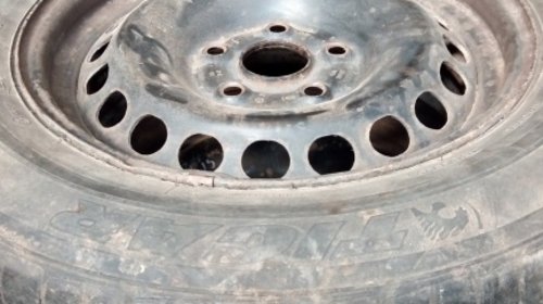 Janta tabla + cauciuc 195/65 R15 Vw Passat