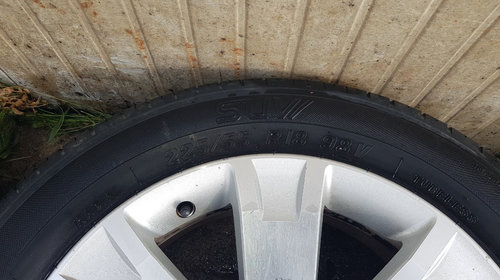 Jante aliaj 18 si anvelope vara 225 55 r18 Mitsubishi Outlander 5x114.3