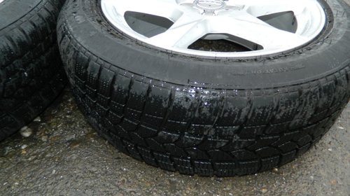 Jante aliaj Audi A4 B8 cu anvelope iarna 225/50/R17